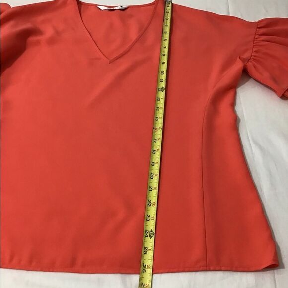 CROSBY by Mollie Burch Satin Flounce Sleeve Top Size Medium - Picture 6 of 8